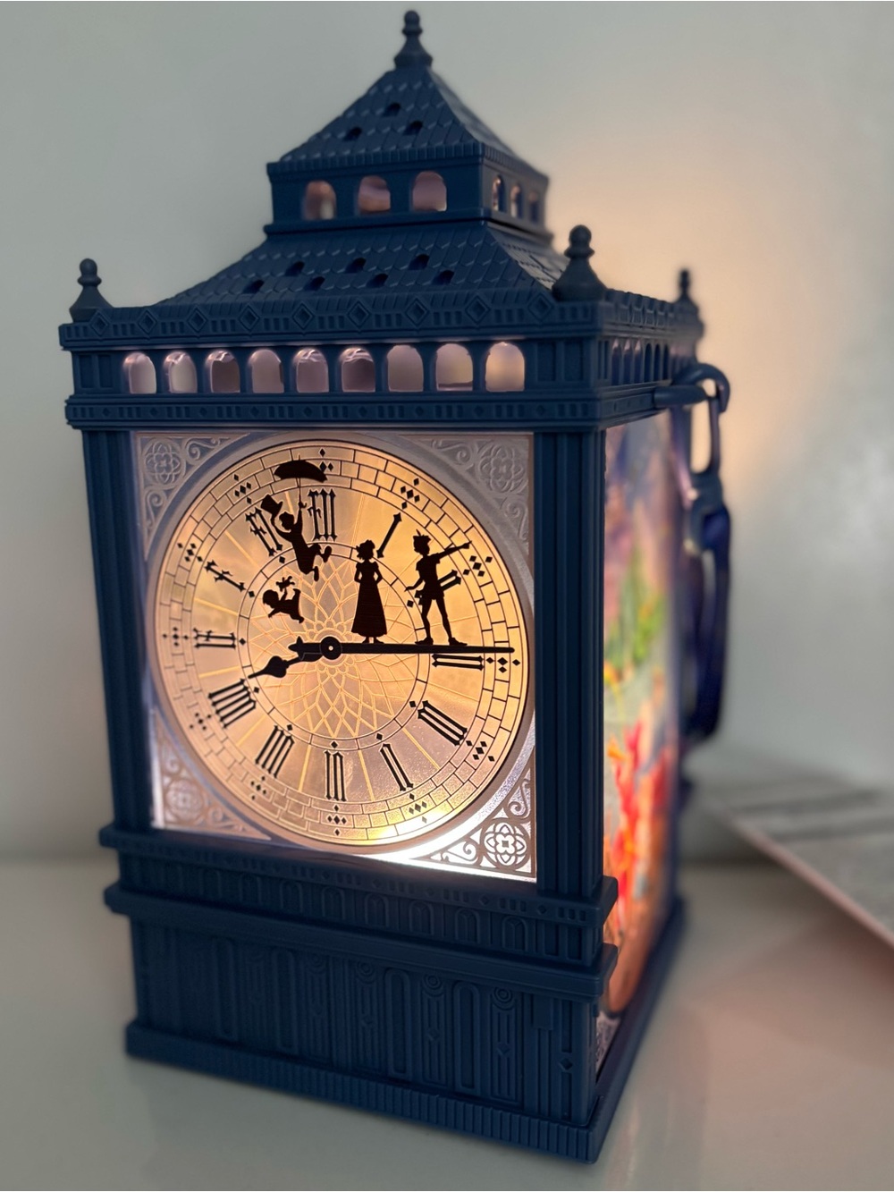 Limited Edition Peter Pan Light Up Popcorn Bucket (Disney) - Picture 5 of 7